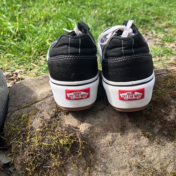 Platform Vans like new - Picture 3 of 3